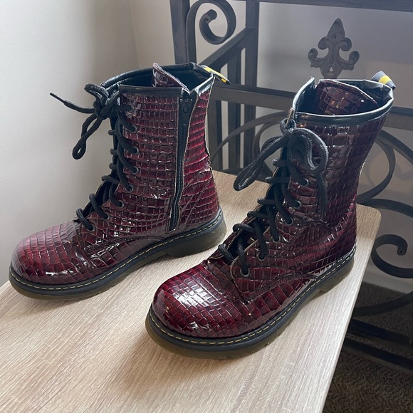 Rare & Awesome Combat Boots - Picture 3 of 6